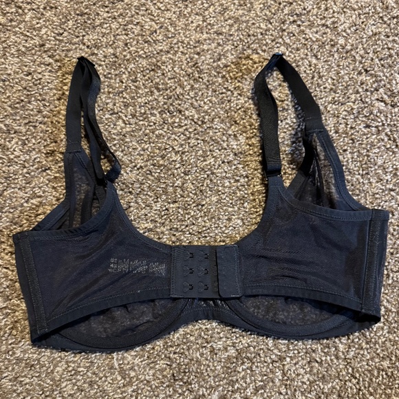 SKIMS 34ddd “ultra fine mesh bra” - Picture 2 of 4